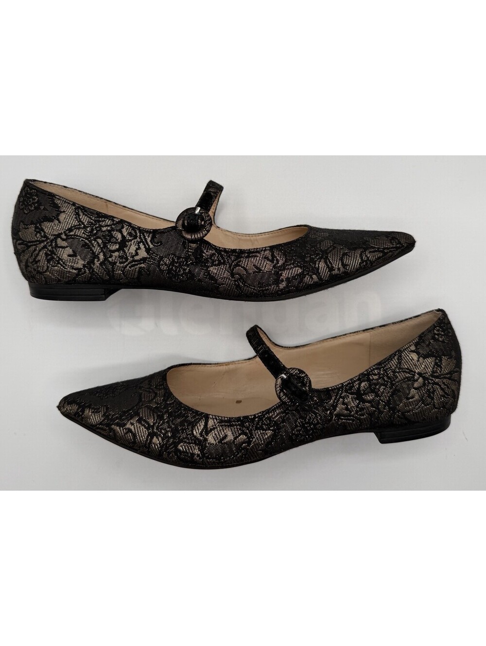 Marc Fisher Stormy Mary Jane Flats Gold Black Jacquard Brocade Pointed Toe 6 GUC